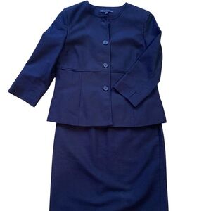 Brooks Brothers 2-piece suit, Navy Blue, jacket 10, skirt 10 petite